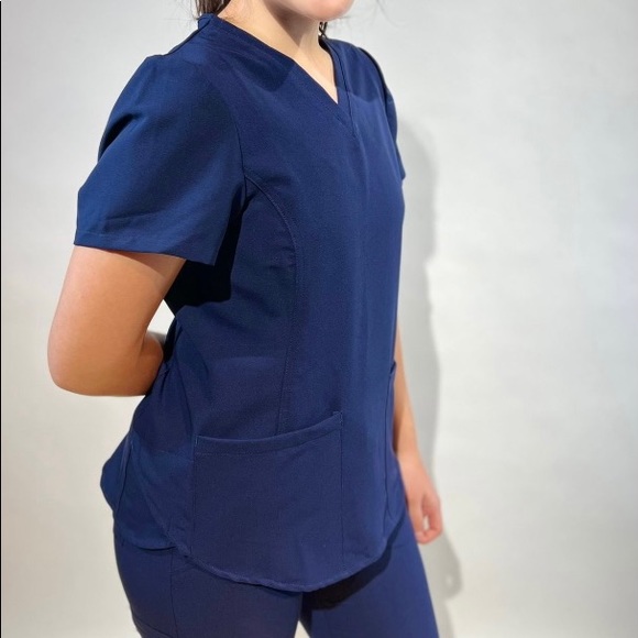 New nursing scrubs sets with jogger pants sizes are Small & medium - Picture 4 of 5